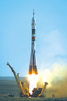 Astana and Moscow to continue cooperation in space. 1365702403