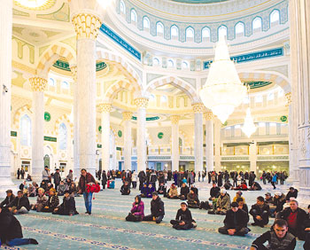 As the state respects religious freedom, muslims in Kazakhstan can observe the significant rituals of their faith. One of these rituals is fasting during Ramadan. 1374629905