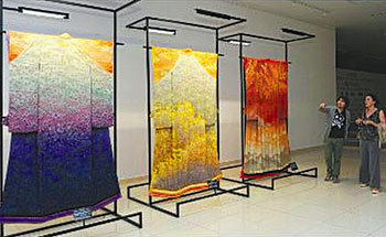 Visitors of the kimono exhibition have a unique opportunity to immerse themselves in Japanese culture and to feel its spirit and traditions. 1378912480