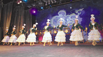 Dancers perform at Astana’s State Korean Theatre of Musical Comedy on Constitution Day. 1378913402