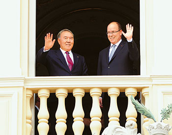 President Nursultan Nazarbayev and Prince Albert II of Monaco (right) discussed further development of bilateral cooperation. 1381312419