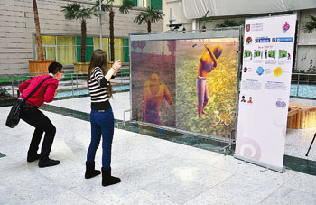 The new concept in interactive advertising was developed by a team of researches at the Department of Scientific Capacity at Nazarbayev University aiming at companies offering discount services. 1381316083