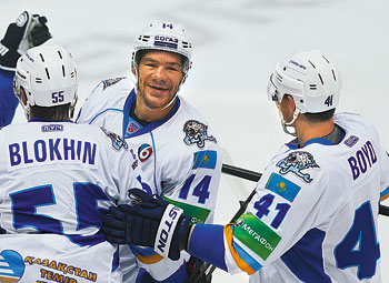 A successful road tour of Astana’s Barys Hockey club has built some momentum for the team to continue to work and get better. 1381318484